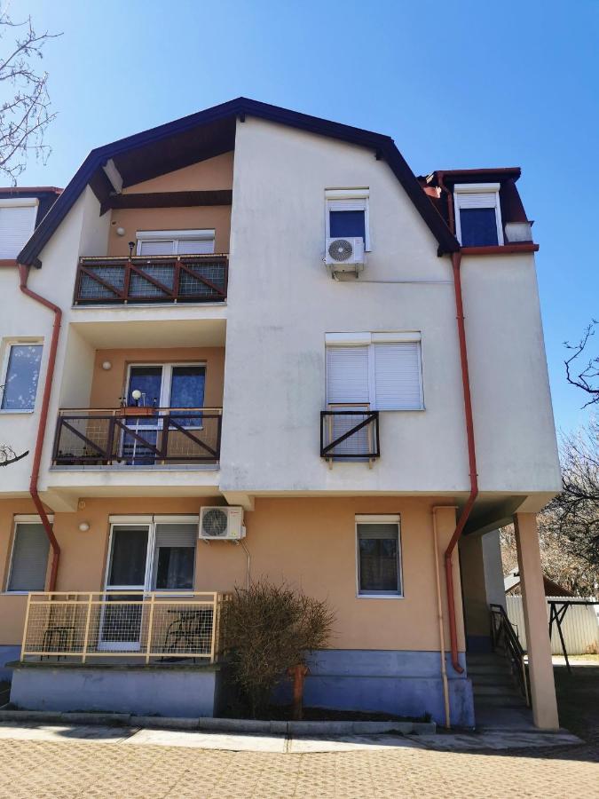 Dani Home Apartman Hajdúszoboszló Екстериор снимка